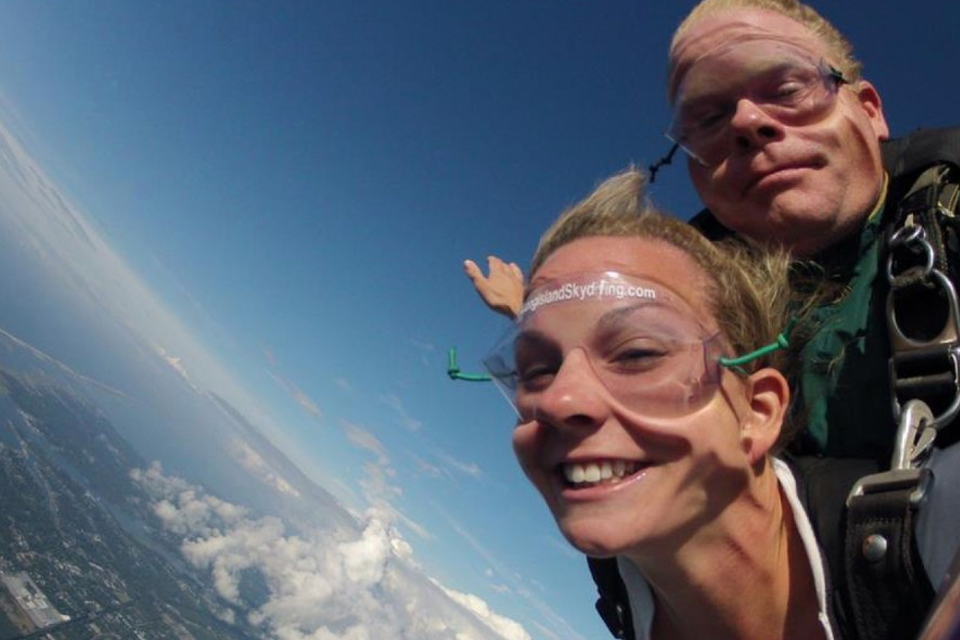 What to Know About Skydiving Selfies